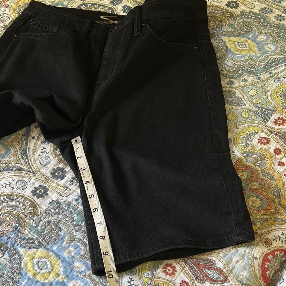 Seven7 Black Denim Shorts 12 - Picture 6 of 8
